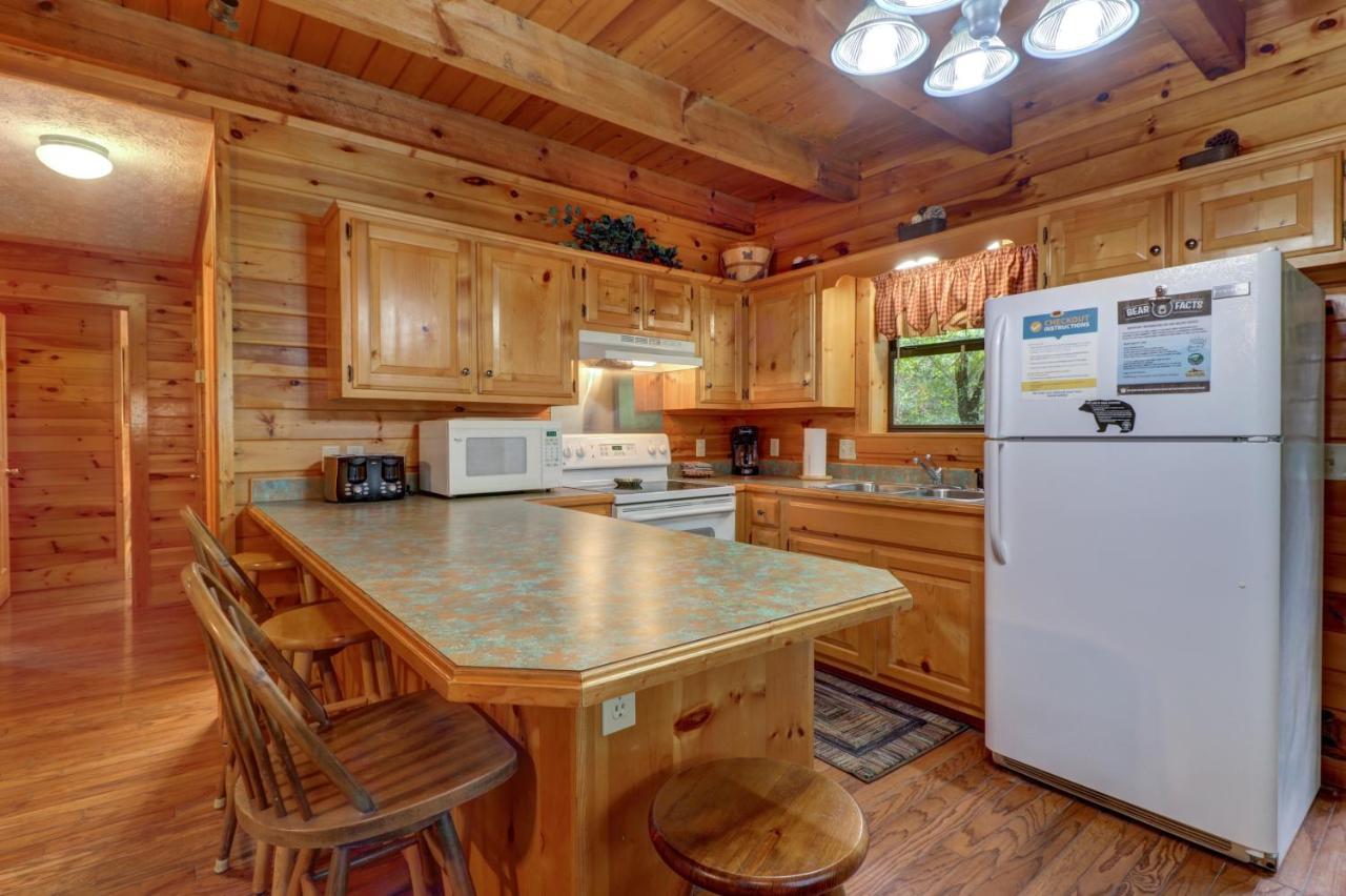 Friendly Bear Cabin Pigeon Forge Exteriör bild