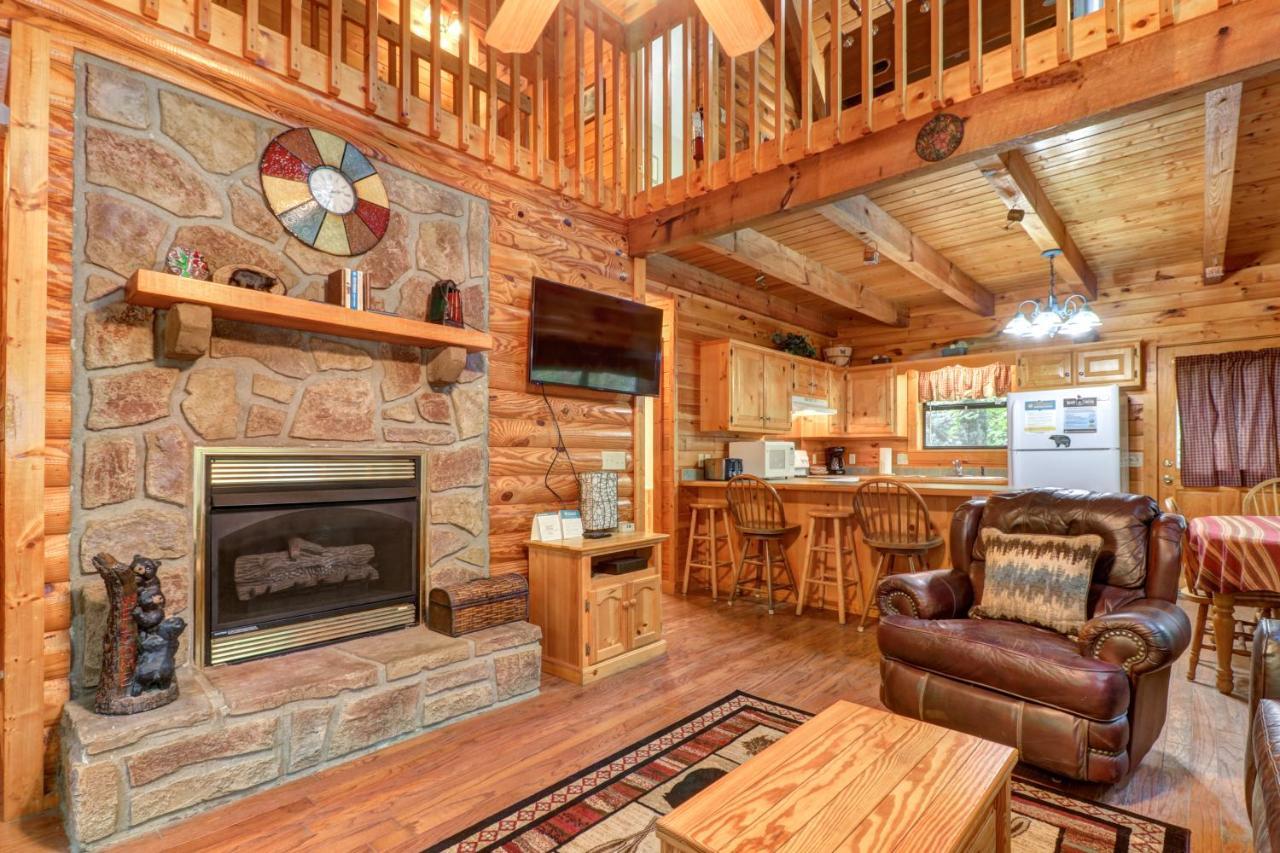 Friendly Bear Cabin Pigeon Forge Exteriör bild