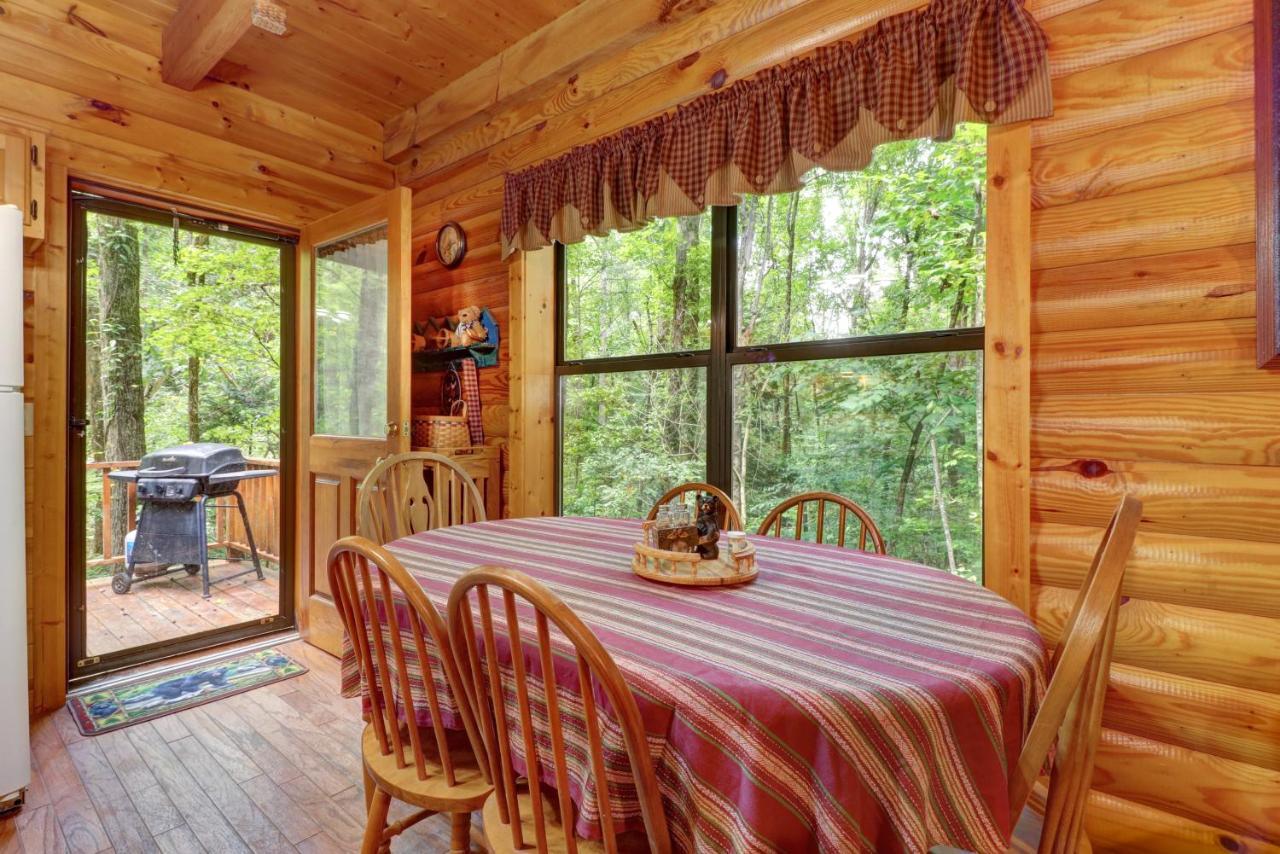 Friendly Bear Cabin Pigeon Forge Exteriör bild