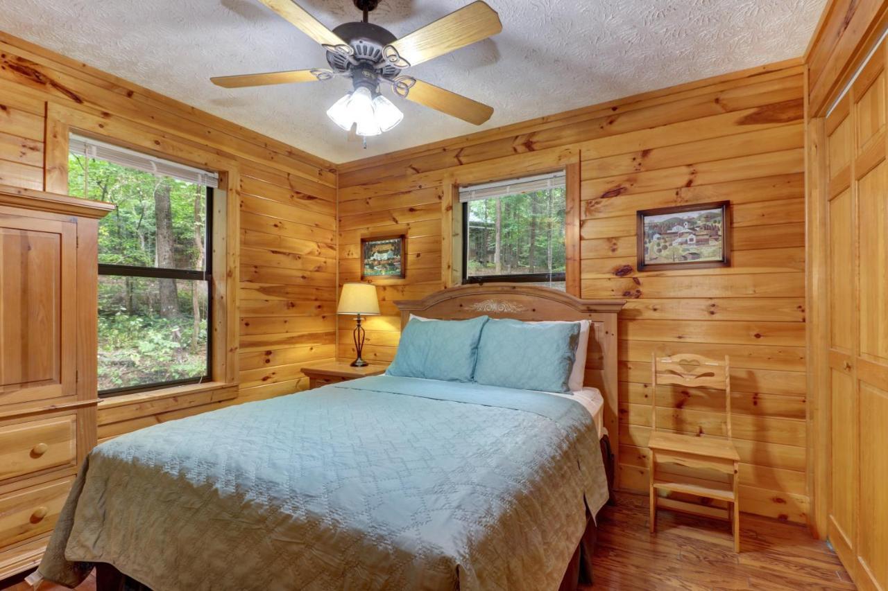 Friendly Bear Cabin Pigeon Forge Exteriör bild